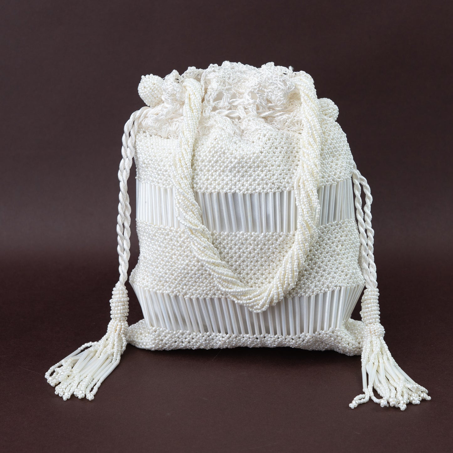 White Pearl & Salli Crochet Potli